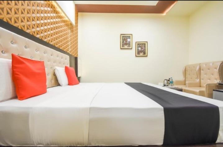 Hotel Ravi Residency Dźalandhar Zewnętrze zdjęcie